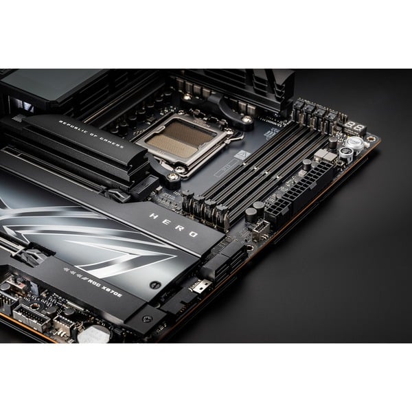ASUS ROG CROSSHAIR X870E HERO, carte mère - ASUS - vue 17