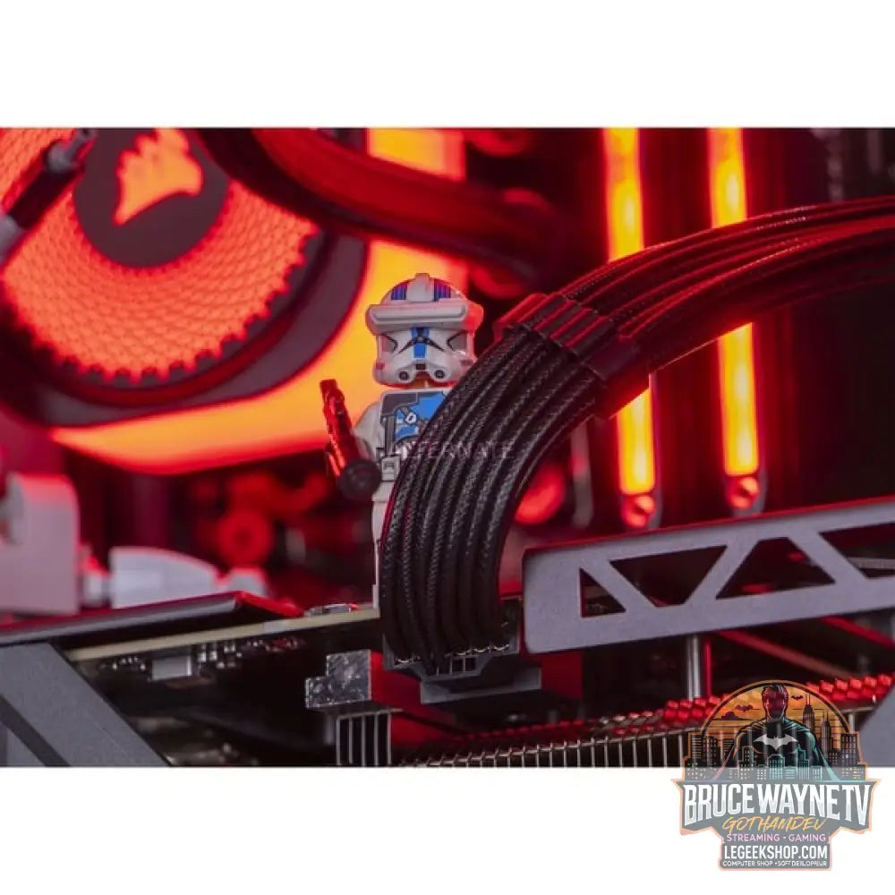 Custom PC Series • iCUE Red Madness Gaming-PC — vue 7