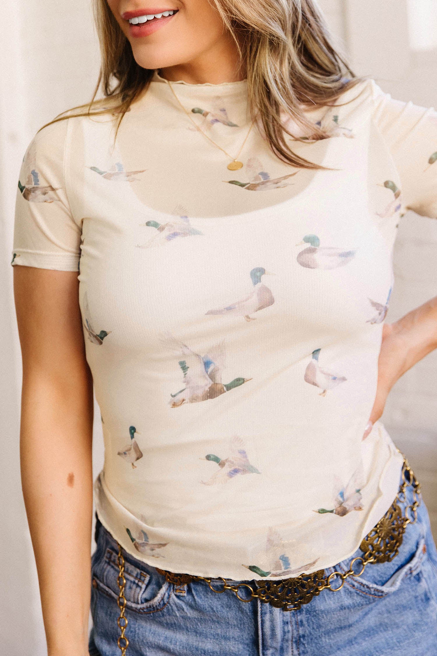 Haut mesh transparent, manches courtes — beige